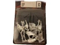 Games Workshop - Warhammer Fantasy - Dark Elves - Harpies - 85-54 - (2003 Production DAMAGED BLISTER TOP HALF MISSING)