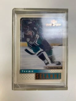 Upper Deck - 2000-01 - Hockey - MVP - Stanley Cup Edition - Collected Set - CS0002 -CARDBOARD MEMORIES image1 112